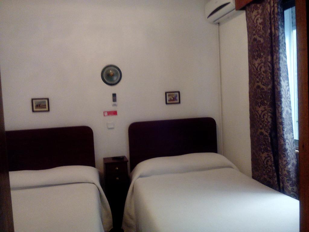 Residencia Matos Pereira Hotel Vila Real de Santo Antonio Ruang foto